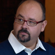 “Prima o poi l’oceano del tempo ci restituisce i ricordi che vi seppelliamo.” (Carlos Ruiz Zafòn)