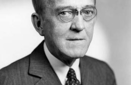 “Mai avere rimpianti: se è andata bene è meraviglioso, se è andata male è esperienza. Ogni volta che cadi raccogli qualcosa.” (Oswald Avery)