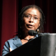 “Il modo più comune in cui le persone rinunciano al loro potere è pensare che non ne abbiano.” (Alice Walker)