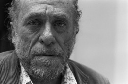 “Avrei potuto anche accontentarmi, ma è così che si diventa infelici.” (Charles Bukowski)