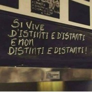 Si vive d’istinti e d’istanti e non distinti e distanti!