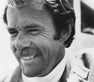 “Dal momento in cui decidiamo di non aver paura, nulla ha più potere contro di noi.” (Richard Bach)