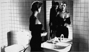 Donna allo specchio - Helmut Newton