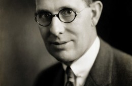 “Non puoi avere un domani migliore se continui a pensare a ieri.” (Charles Kettering)