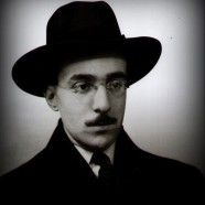 “Porto addosso le ferite di tutte le battaglie che ho evitato.” (Fernando Pessoa)